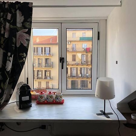 A Due Passi Dal Centro Apartment Turin Bagian luar foto