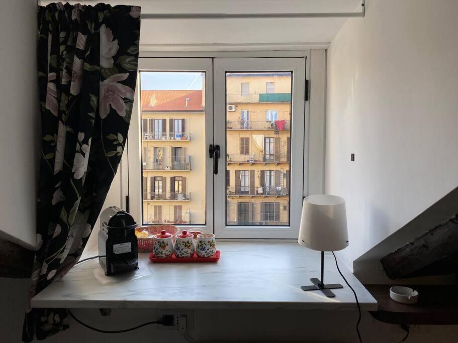 A Due Passi Dal Centro Apartment Turin Bagian luar foto